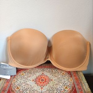 Calvin Klein NWT Naked Glamour strapless nude beige bra size 36D
